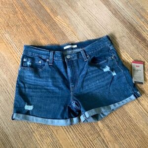 Levi’s mid-length denim shorts Size 12 nwt